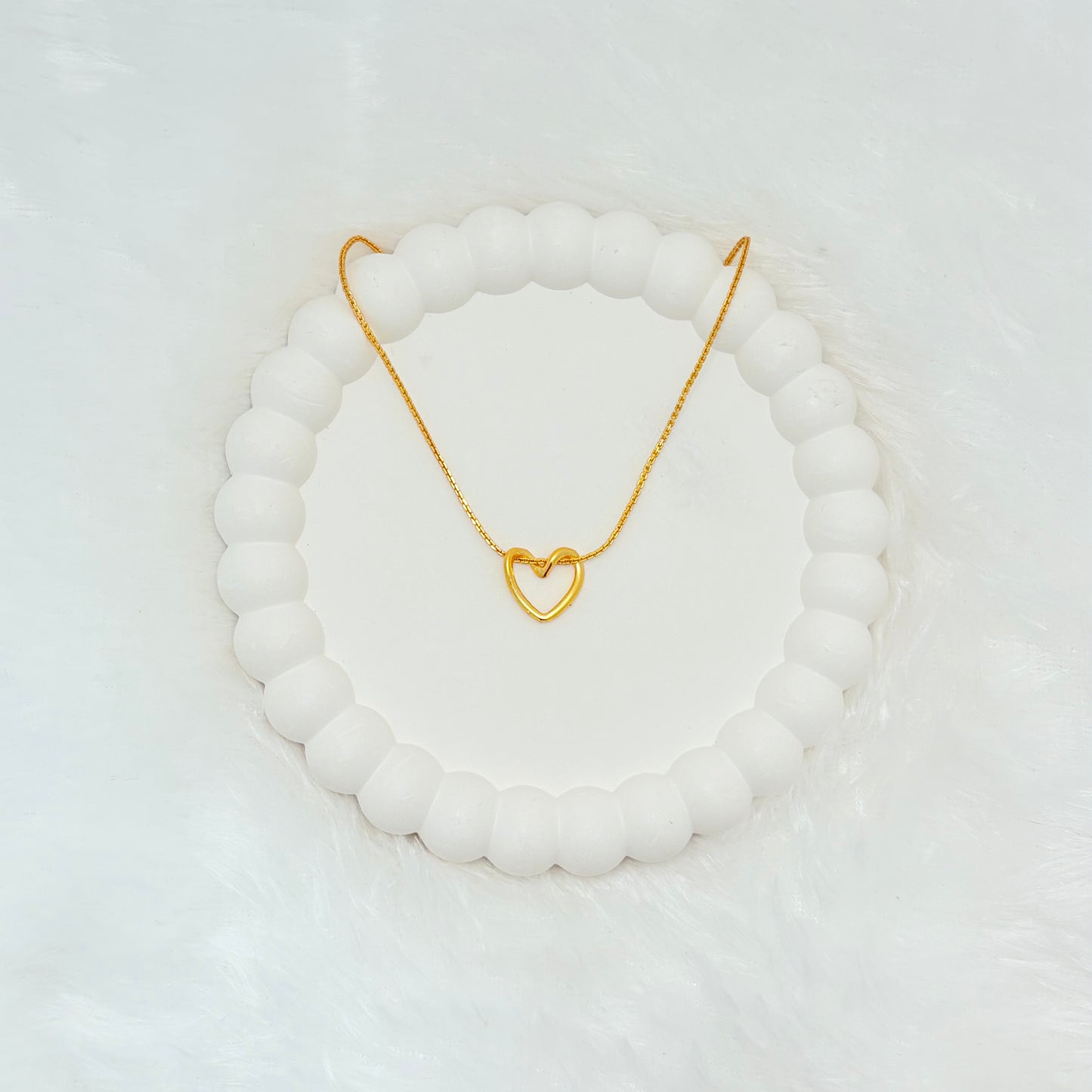 Delicate Heart Outline Necklace