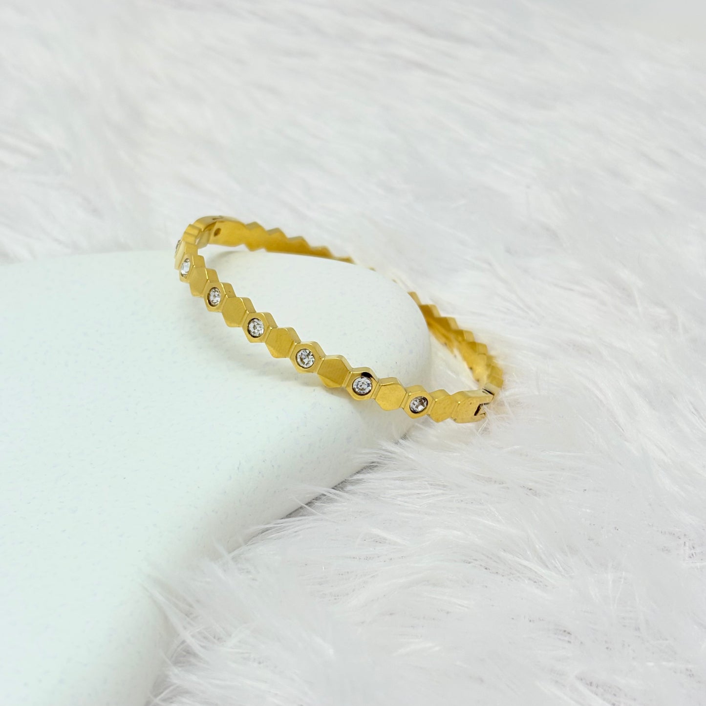 Elegant Honeycomb Bangle with Accents