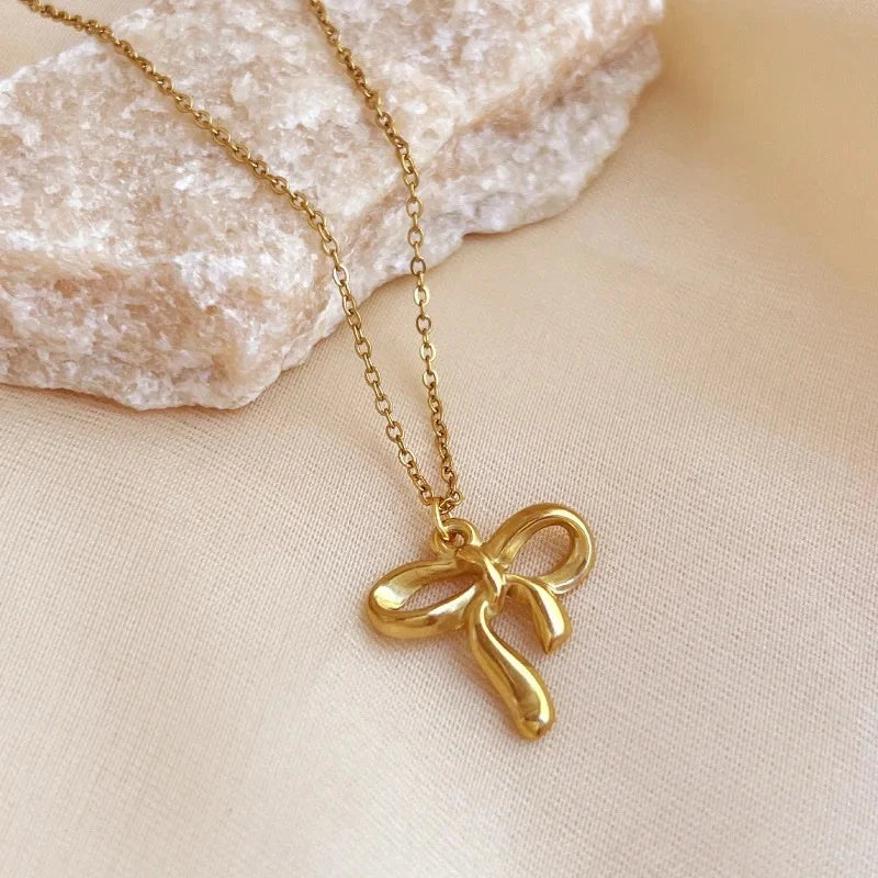 Charming Gold Bow Pendant Necklace