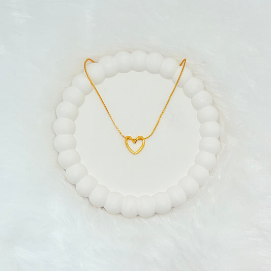 Delicate Heart Outline Necklace