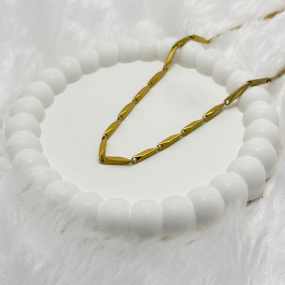 Modern Gold Bar Link Chain Necklace
