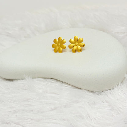 Charming Matte Gold Flower Stud Earrings