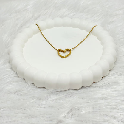 Delicate Heart Outline Necklace