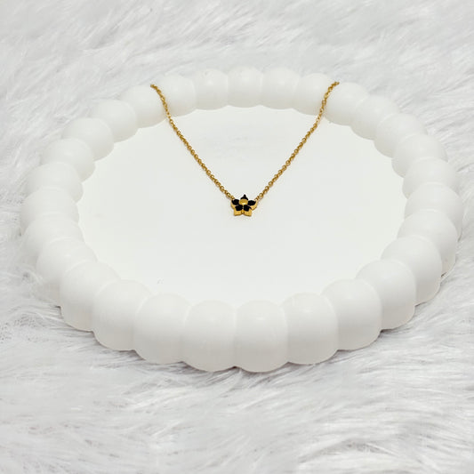 Delicate Black Flower Pendant Necklace