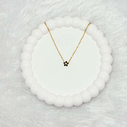 Delicate Black Flower Pendant Necklace